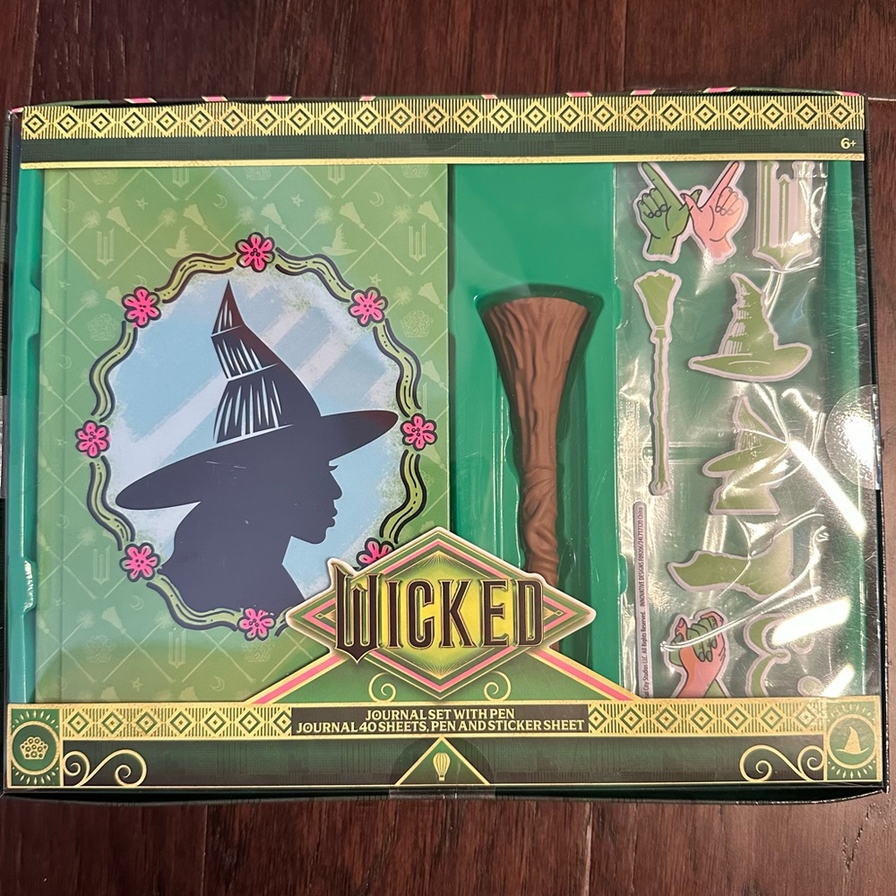 NWT 2024 Wicked Witch Elphaba Journal Set